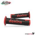 Coppia manopole Domino A450 in gomma nero/rosso per moto stradali/racing