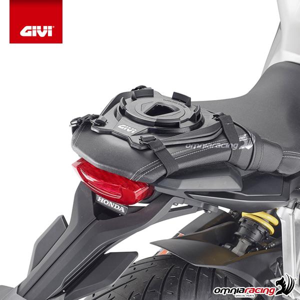 Base per aggancio Borse Serbatoio Givi Tanklock Tanklocked sulla sella posteriore