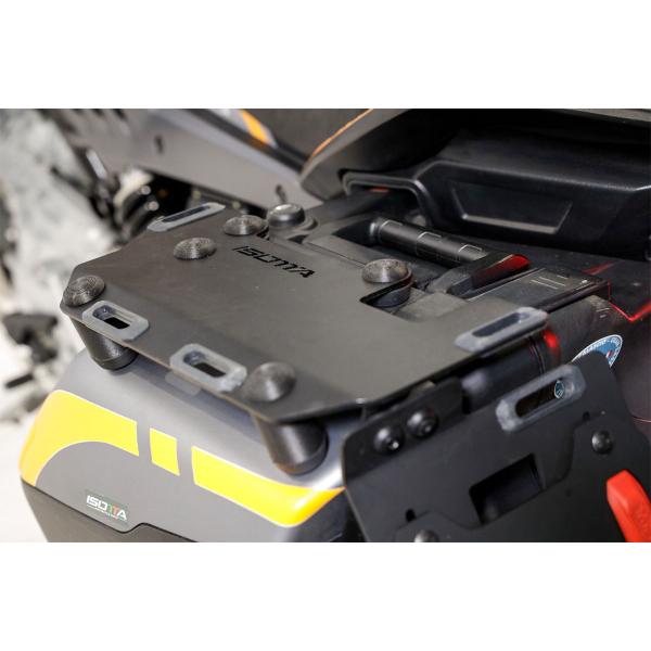 Piastre superiori Isotta per valigie laterali Plexy Moto Guzzi Stelvio 1000 2024