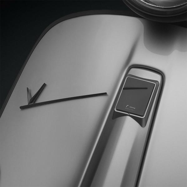 Vespa logo Icon Tag V Rizoma black color for Vespa GTS