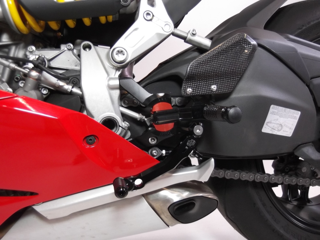 Gilles Tooling Adjustable Rearsets Ducati Panigale 1199 2012-2014